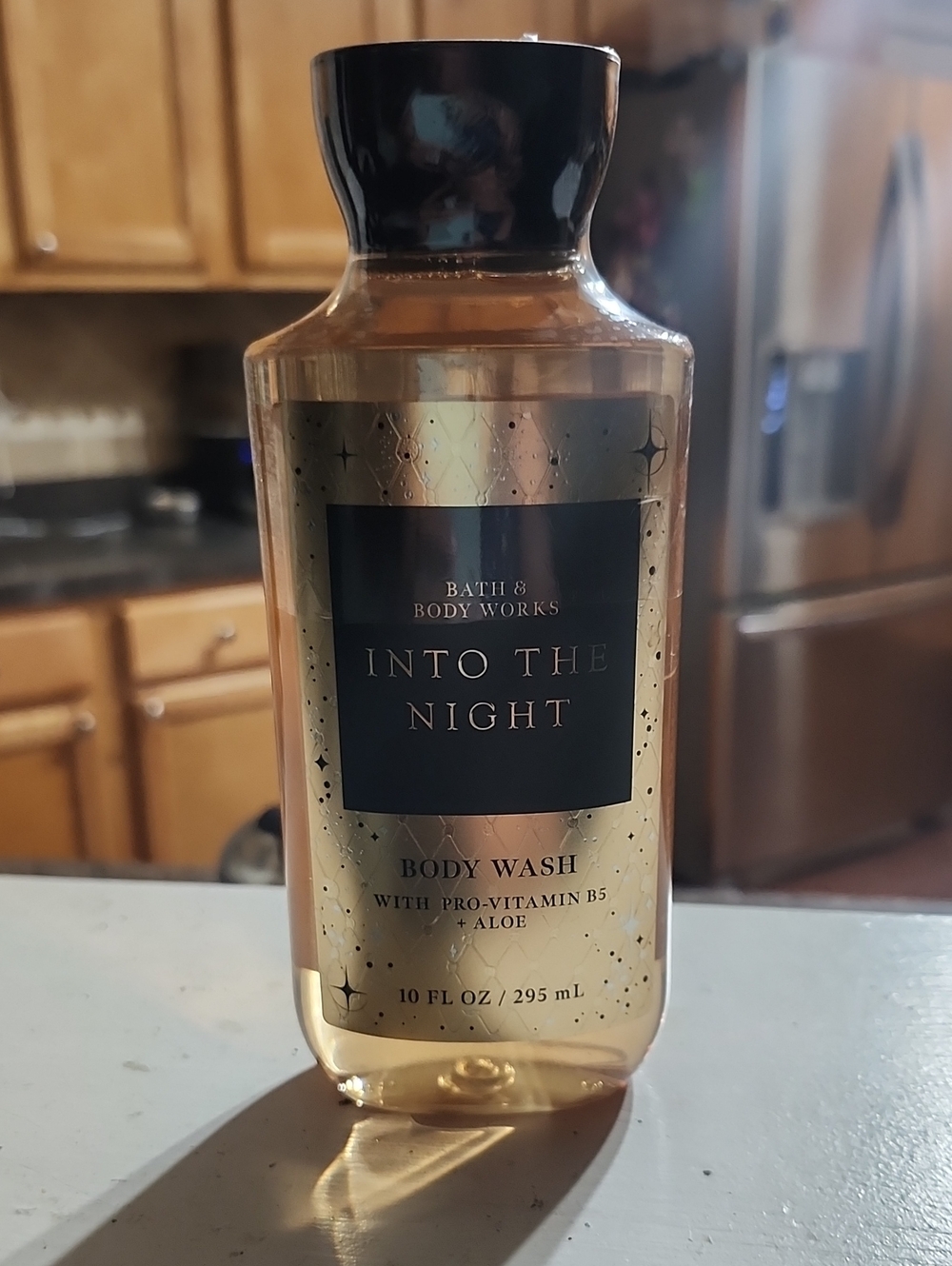 Bath & Body Works Into The Night Body Wash - Gold and Black